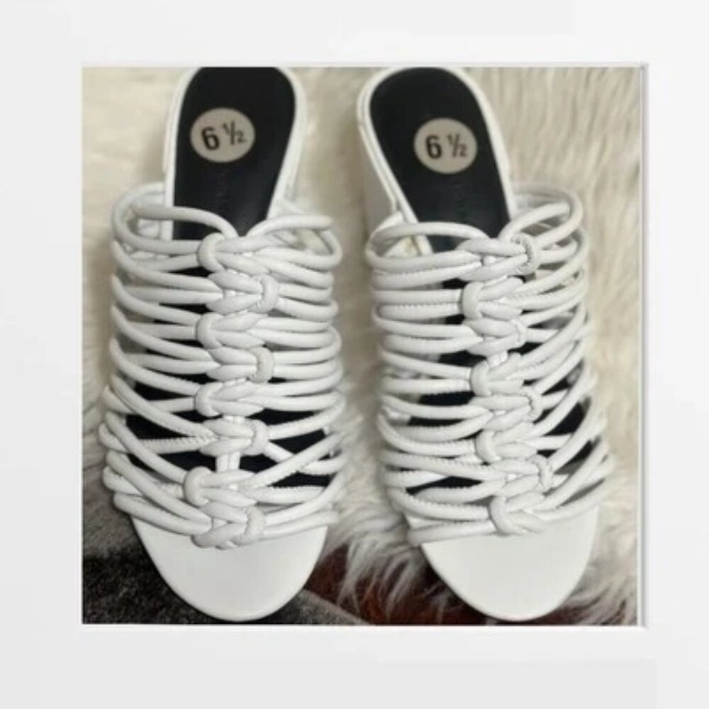 Rebecca Minkoff Maelynn Womens sandals White Strappy Womens Size 6,5